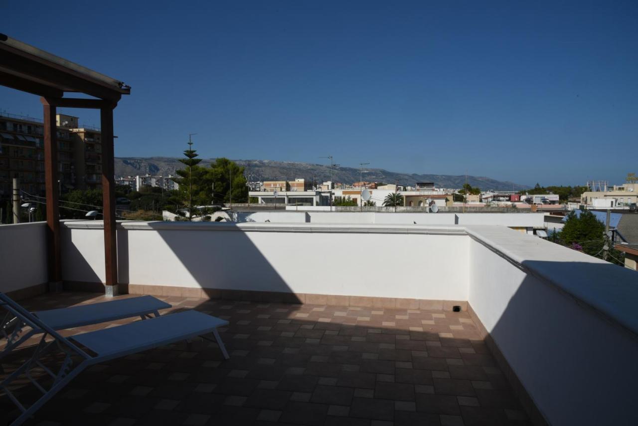 Villa Mamitas - Terrazza Panoramica - Box Privato - Servizio Spiaggia سيبونتو المظهر الخارجي الصورة